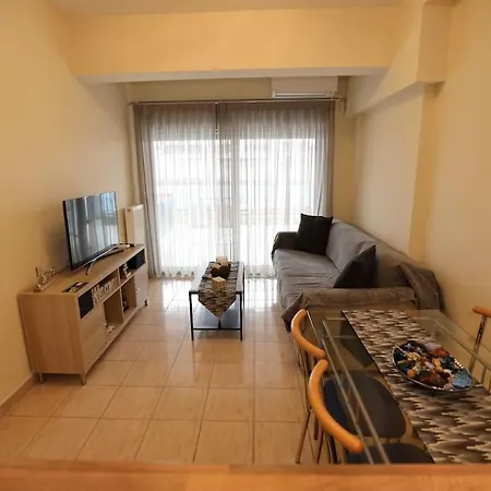 Thano's House 2 With Private Parking アパート