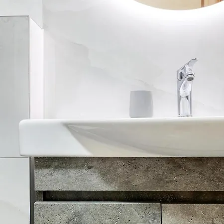 Thano's House 2 With Private Parking *