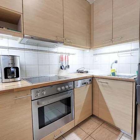 Thano's House 2 With Private Parking アパート