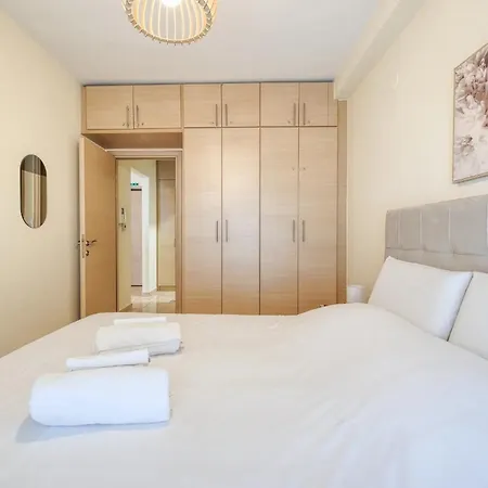 Thano's House 2 With Private Parking