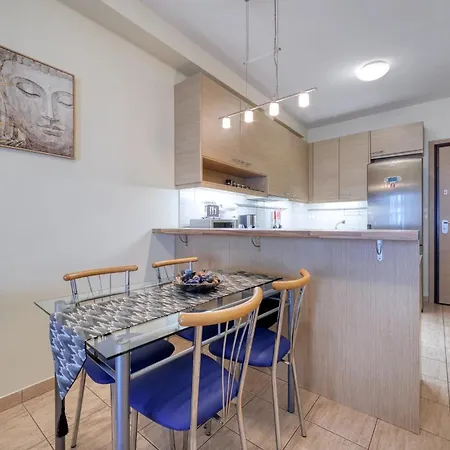 Thano's House 2 With Private Parking * 沃洛斯